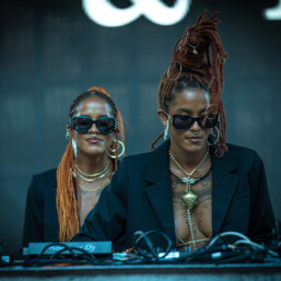 Coco and Breezy Red Rocks 2023 9