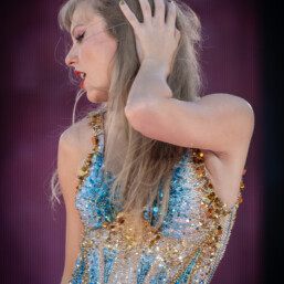 Taylor Swift Empower Field Denver Photos 4