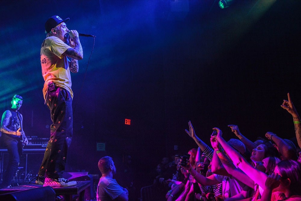 show review from boulder to grand junction neck deep sets it off in colorado